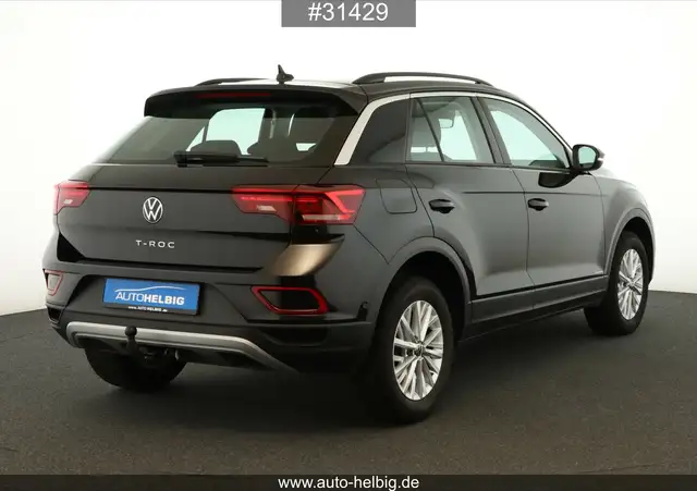 Volkswagen T-Roc view 6