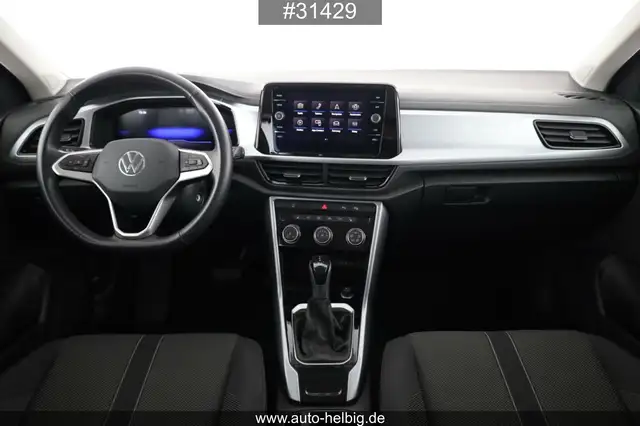 Volkswagen T-Roc view 14