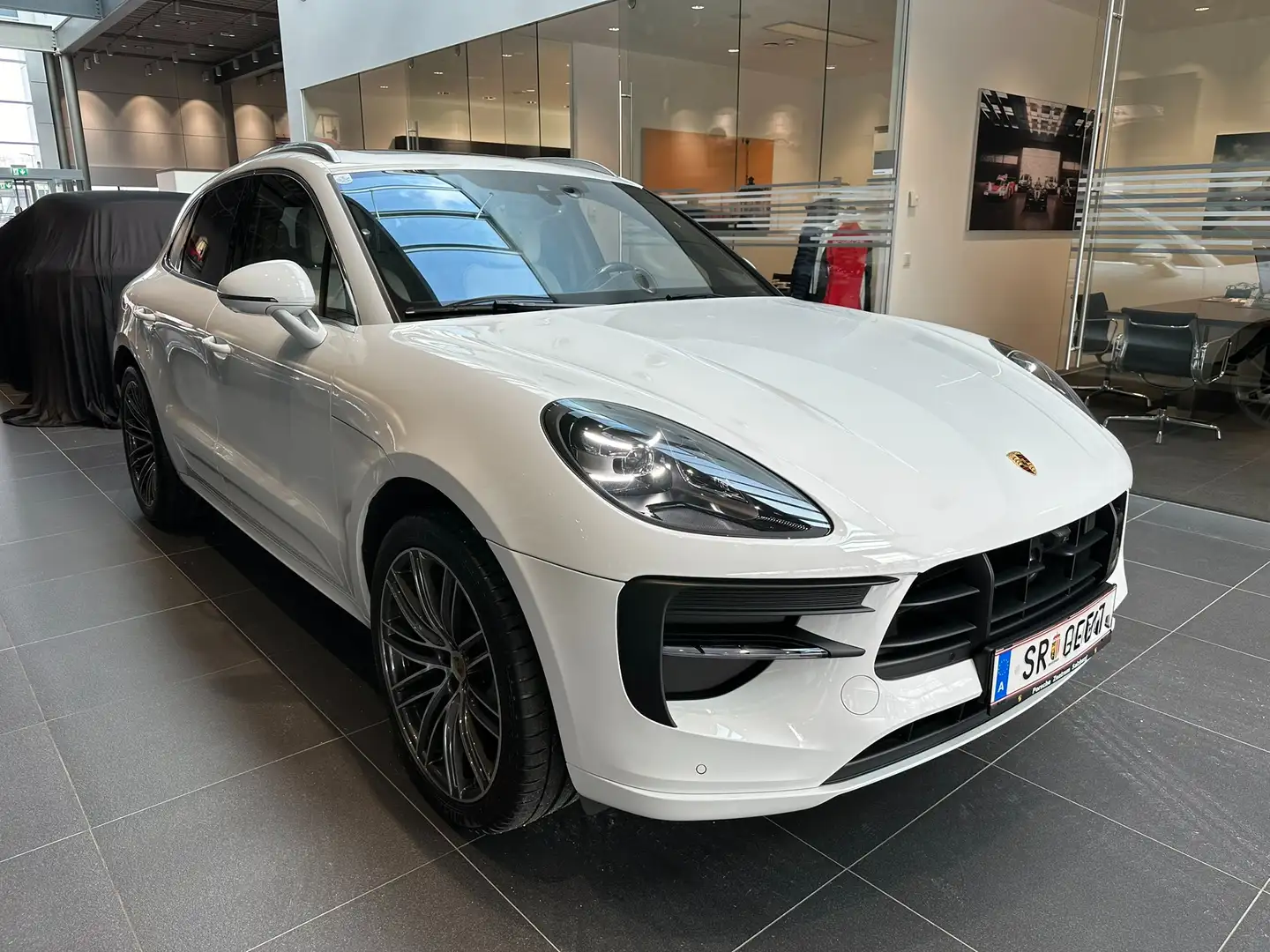 Porsche Macan ***approved*** Weiß - 1