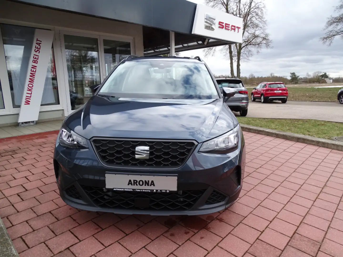 SEAT Arona Arona 1.0 TSI Style 115PS AHK Sitzheizung Climatro Grau - 2