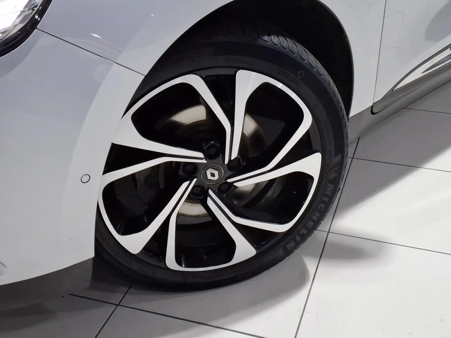 Renault Scenic 1.3 TCe Initiale Paris 7 Persoons, Trekhaak, Stoel Grau - 2