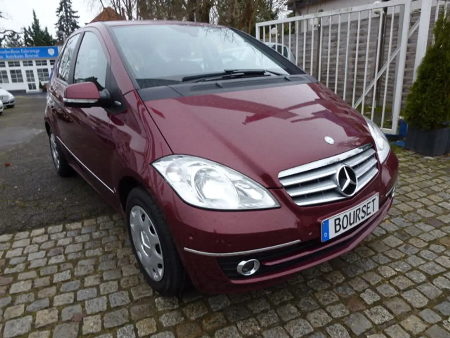Mercedes-Benz A 150 ELEGANCE Autom-Klima-erst 58.000KM aktiver Parkass Rot - 2