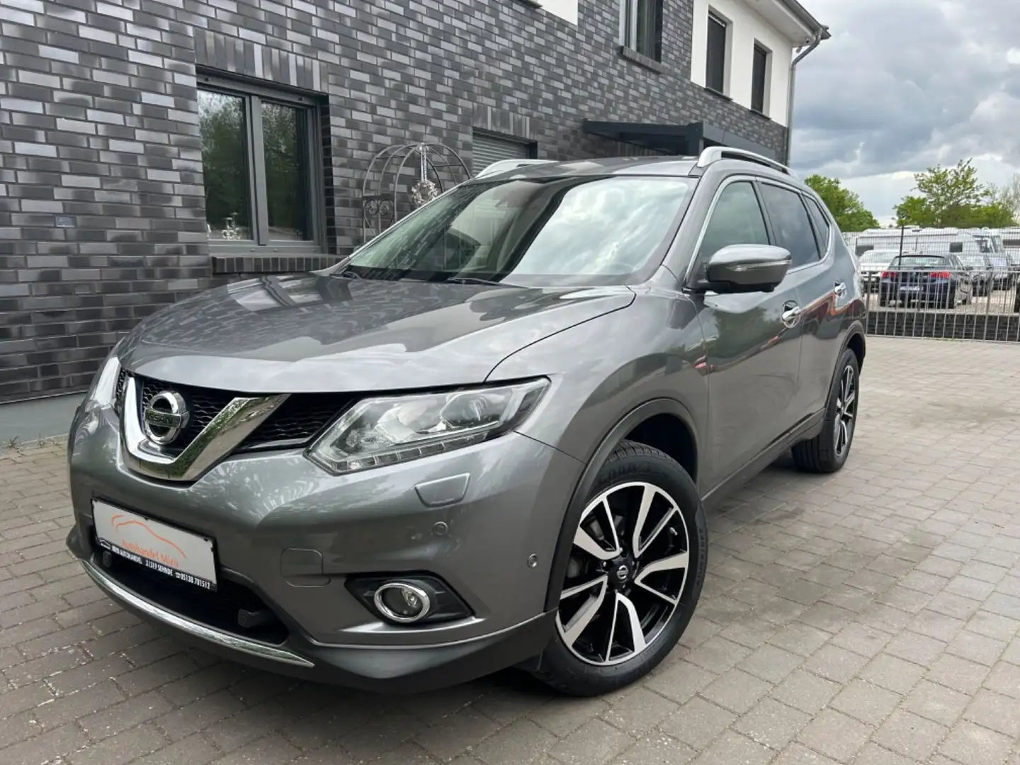 Nissan X-Trail Visia Gris - 1
