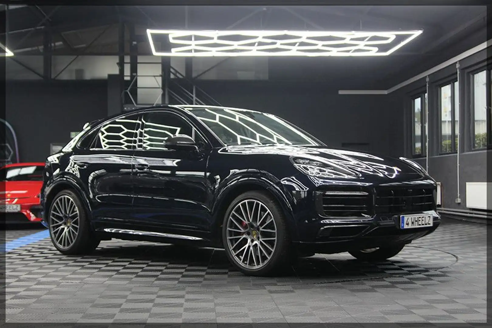 Porsche Cayenne 4.0 V8 GTS PANO / CAM / NAVI Blau - 1