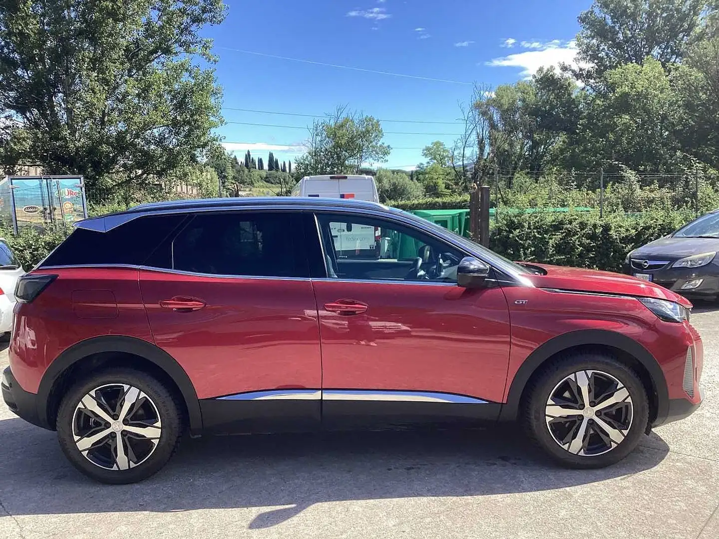 Peugeot 3008 2ª serie BlueHDi 130 S&S EAT8 GT Rood - 2