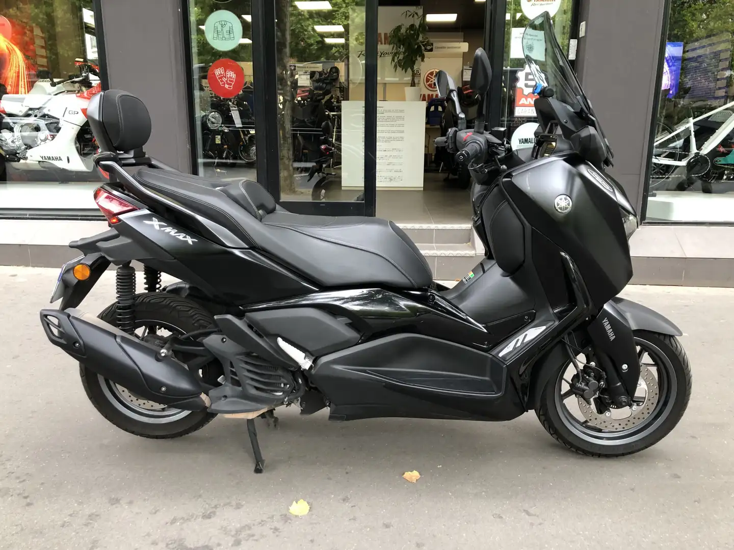 Yamaha X-Max 125 Noir - 2