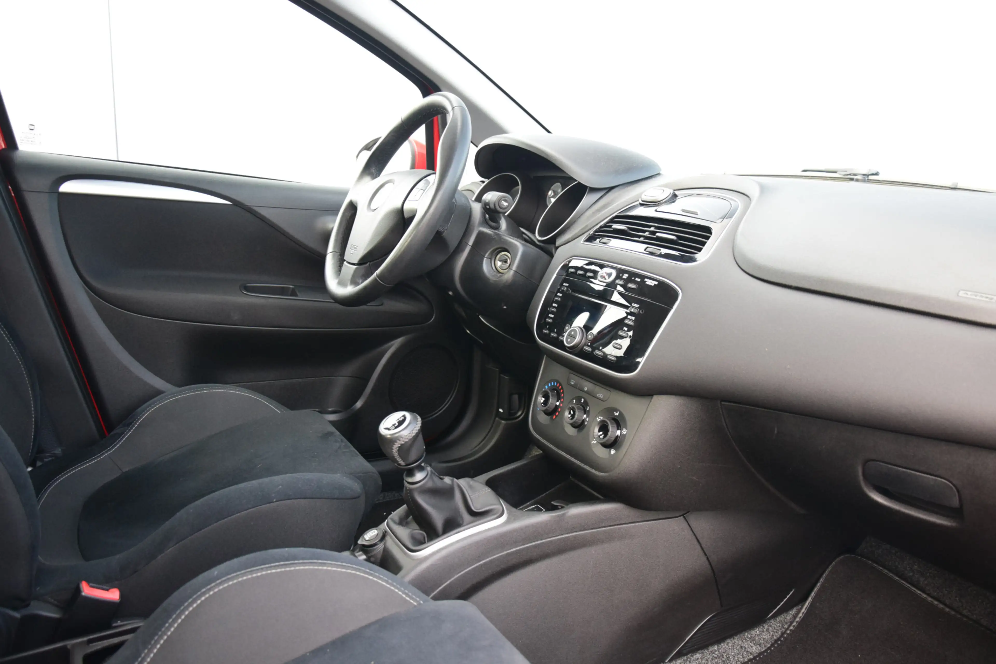 Fiat Punto Evo 0.9 TwinAir Lounge Sportstoelen Airco Audio/Blueto — photo 3