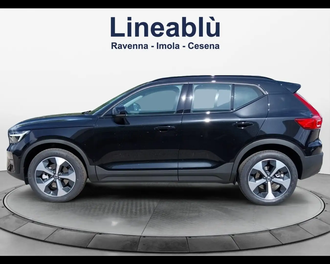 Volvo XC40 Plus Dark B3 AUT Nero - 2