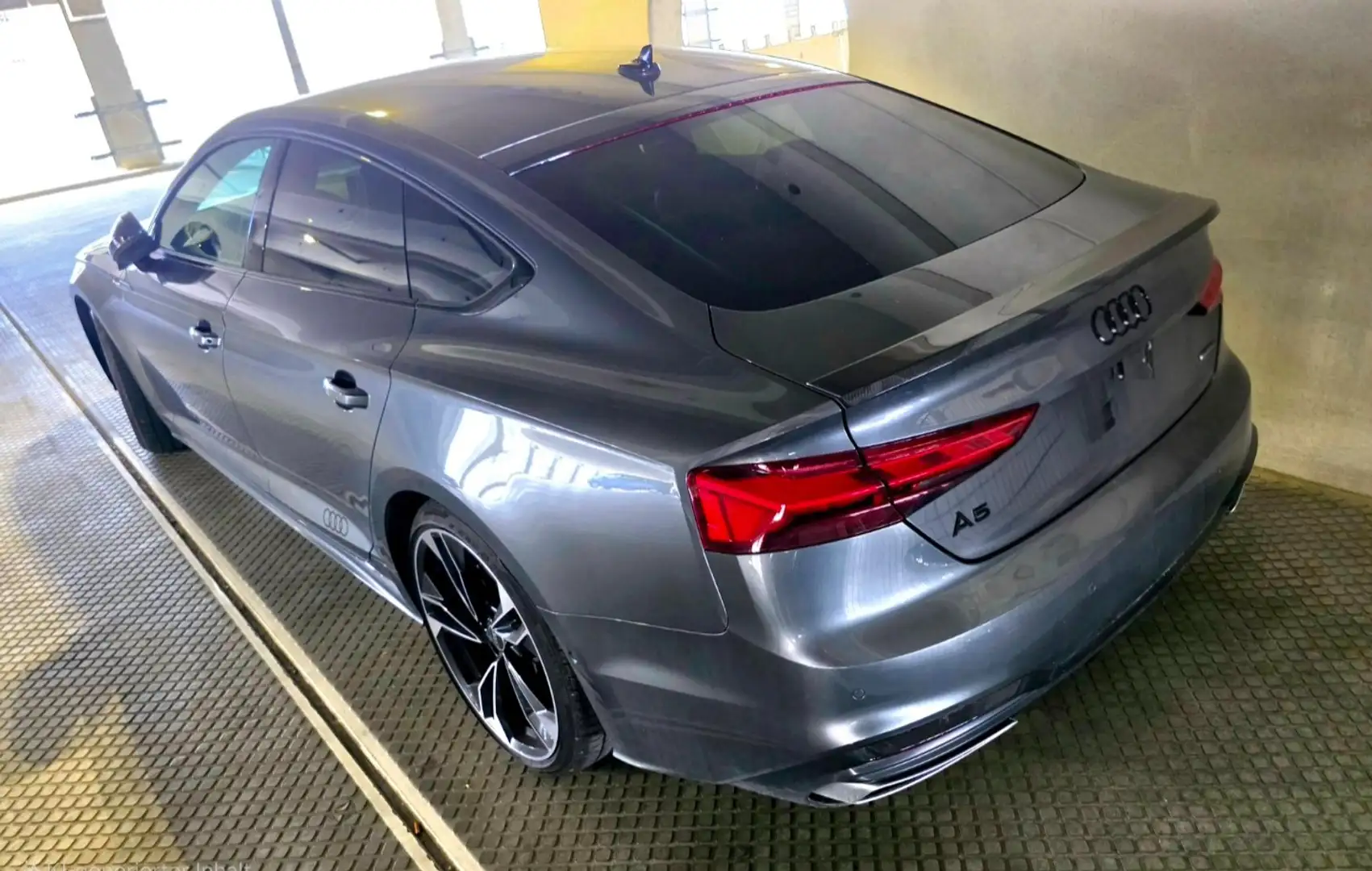 Audi A5 A5 Sportback 45 TFSI quattro S tronic S line Grau - 2