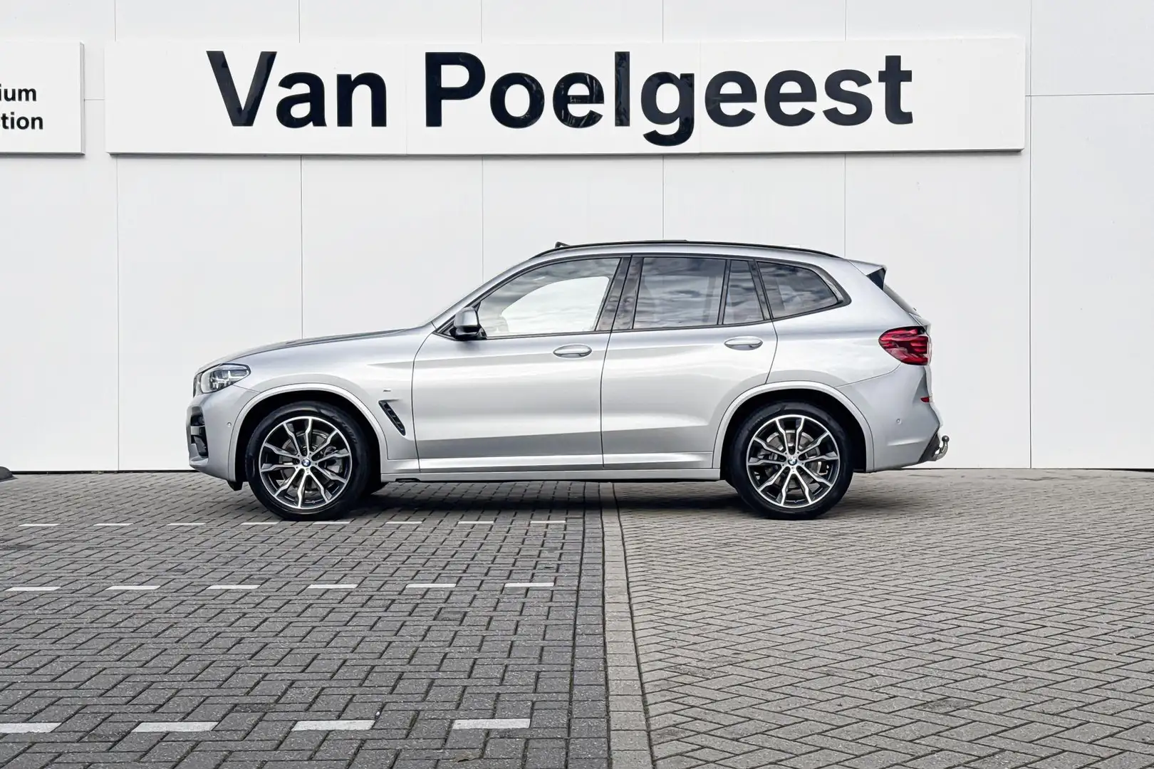 BMW X3 xDrive20i High Executive | M Sport | Trekhaak | Se Grijs - 2
