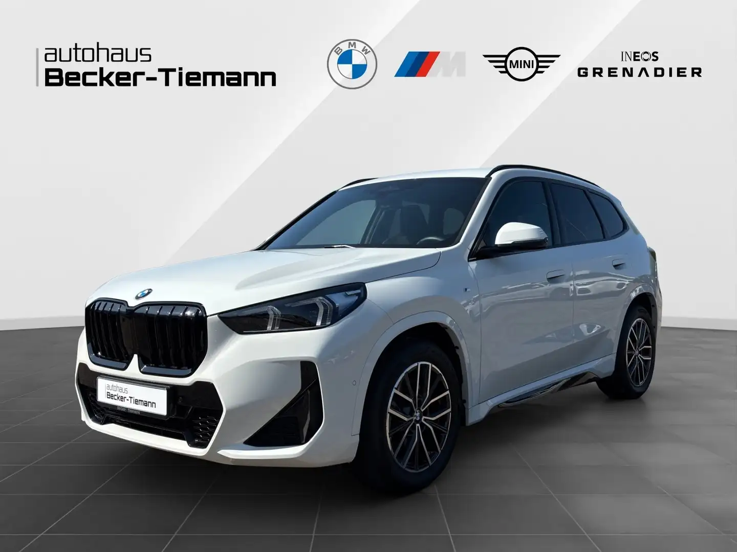 BMW X1 sDrive20i M Sportpaket / Alcantarasportsitze behei Weiß - 1