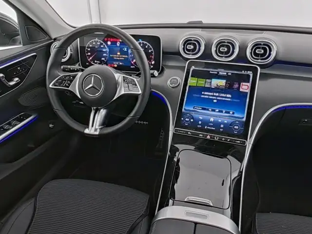 Mercedes-Benz C view 6