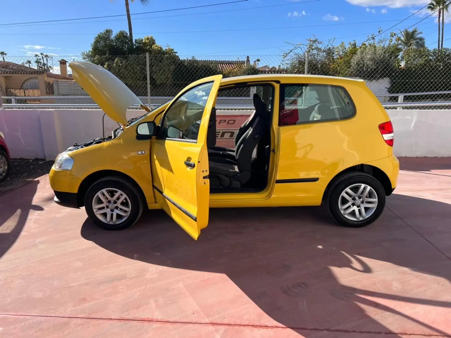 Volkswagen Fox 1.2 Amarillo - 2