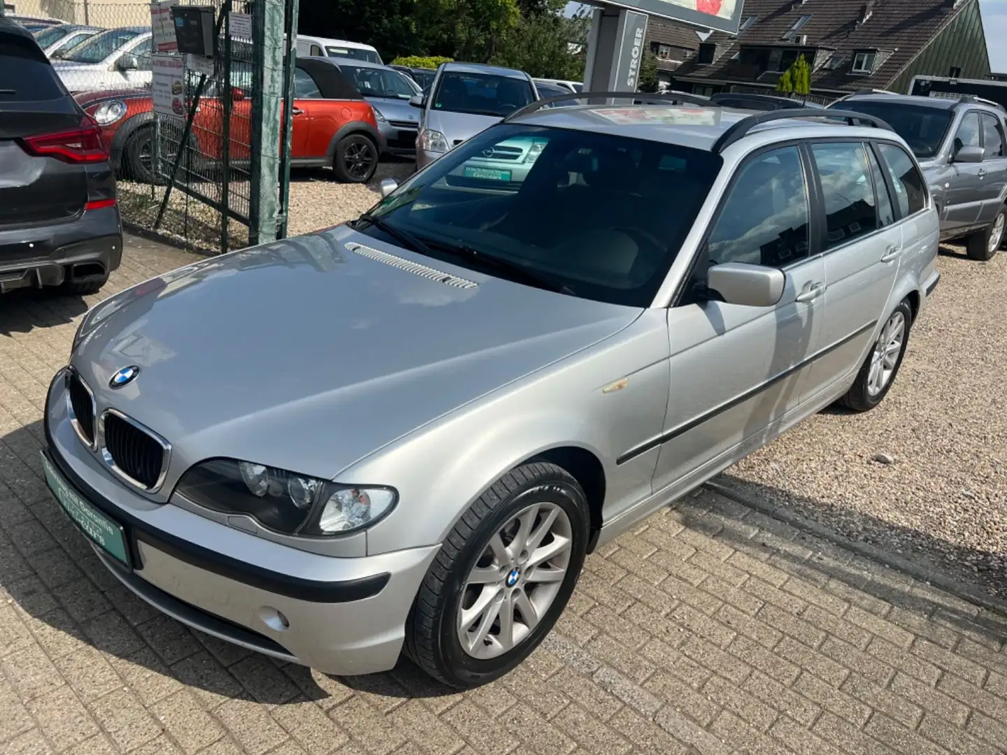 BMW 318 Baureihe Edition Lifestyle*TÜV NEU*KLIMA*TOP Argent - 1
