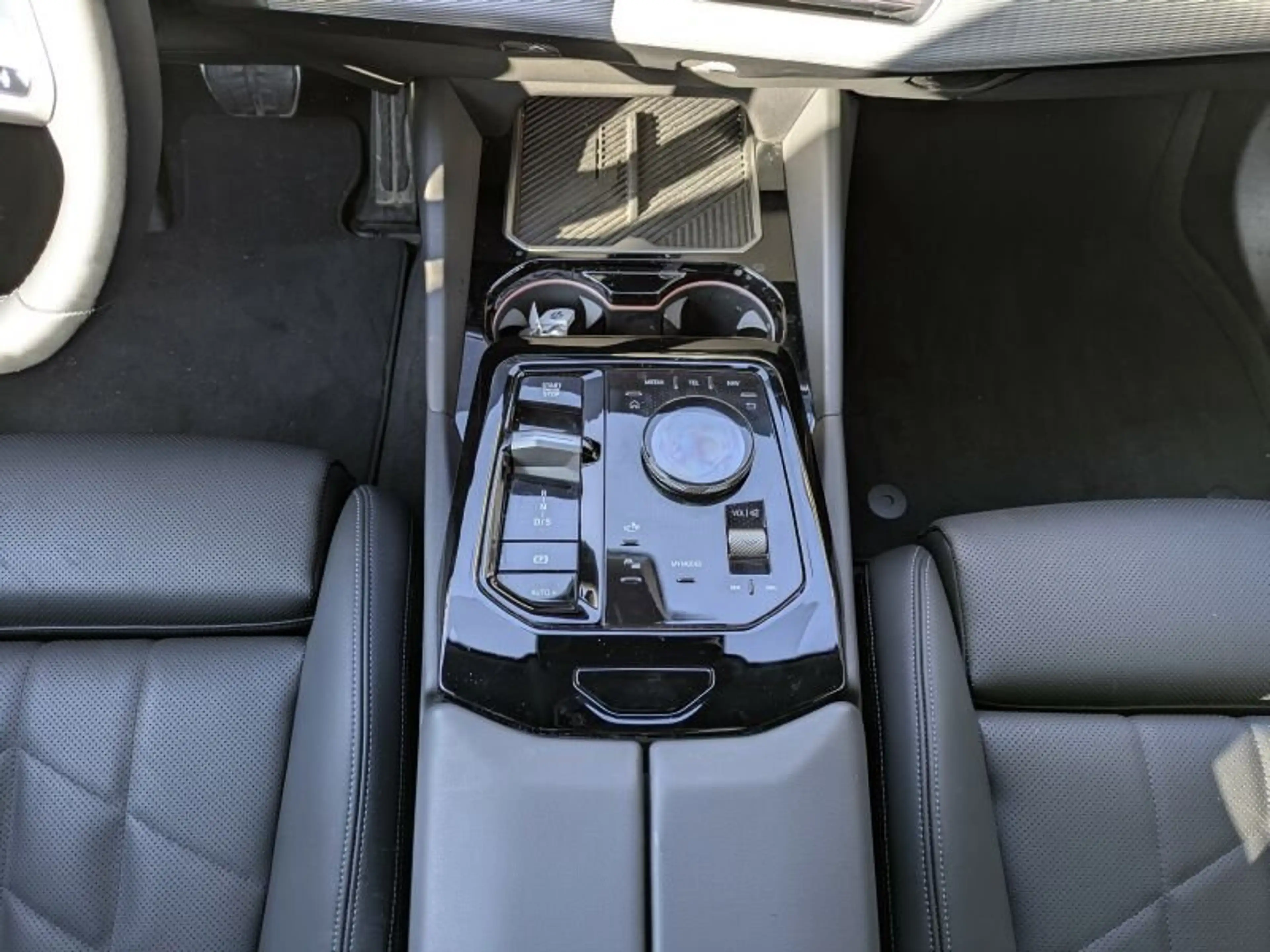 BMW 540 d xDrive Tour. M Sport AHK. ParkAss.Plus. — photo 11