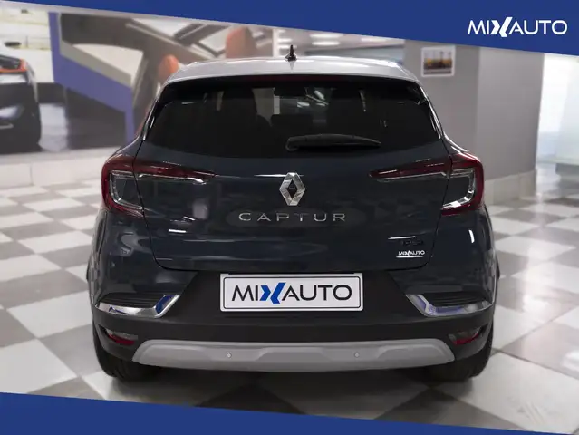 Renault Captur view 4