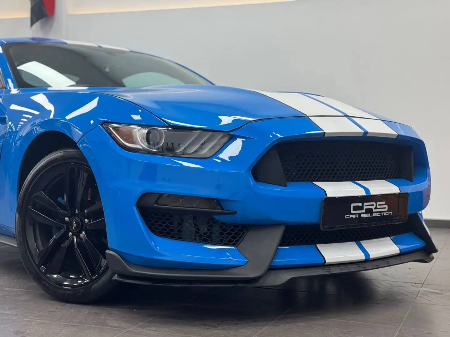 Ford Mustang Fastback 2.3 EcoBoost Aut. Blau - 2
