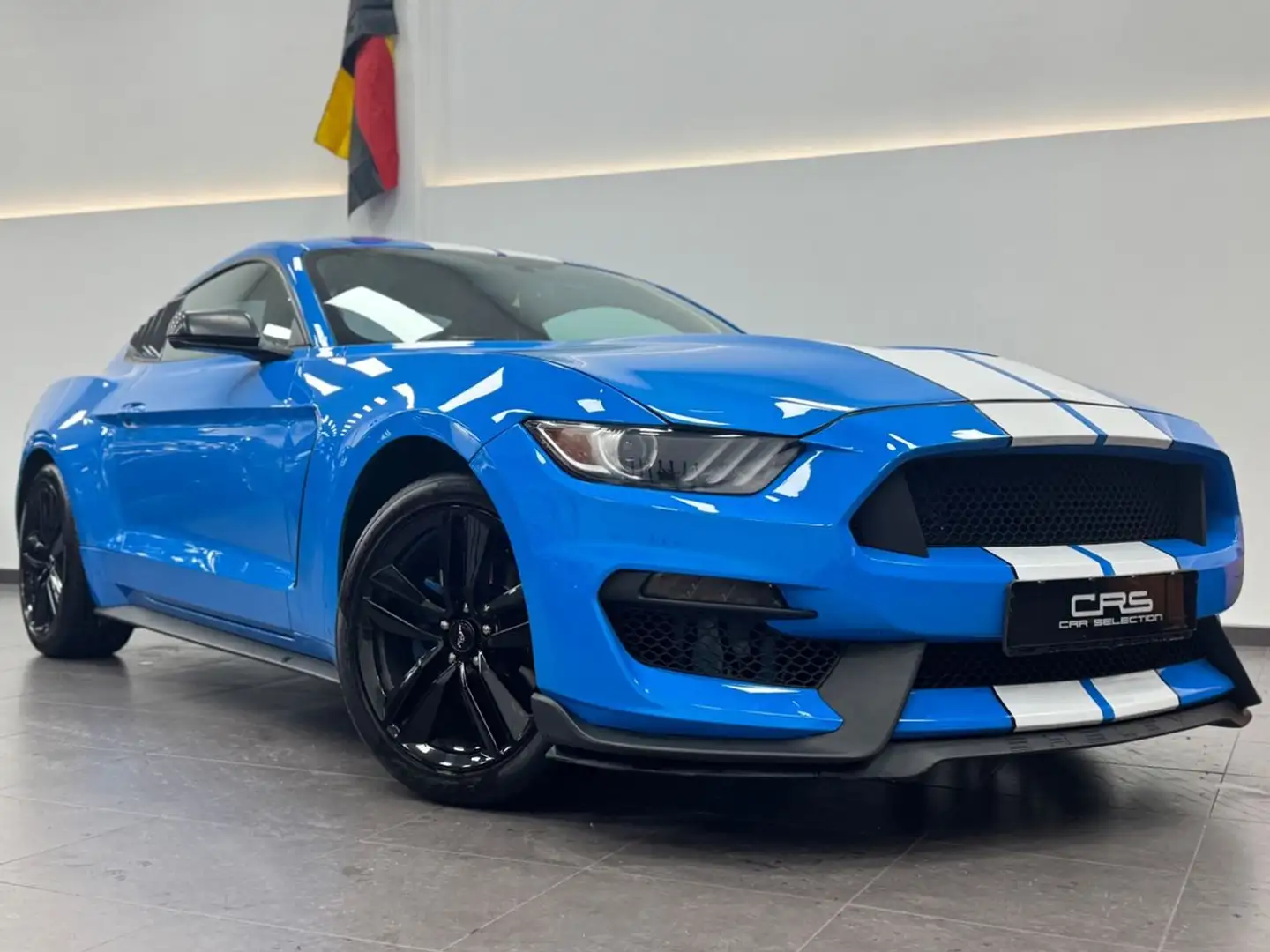 Ford Mustang Fastback 2.3 EcoBoost Aut. Blau - 1