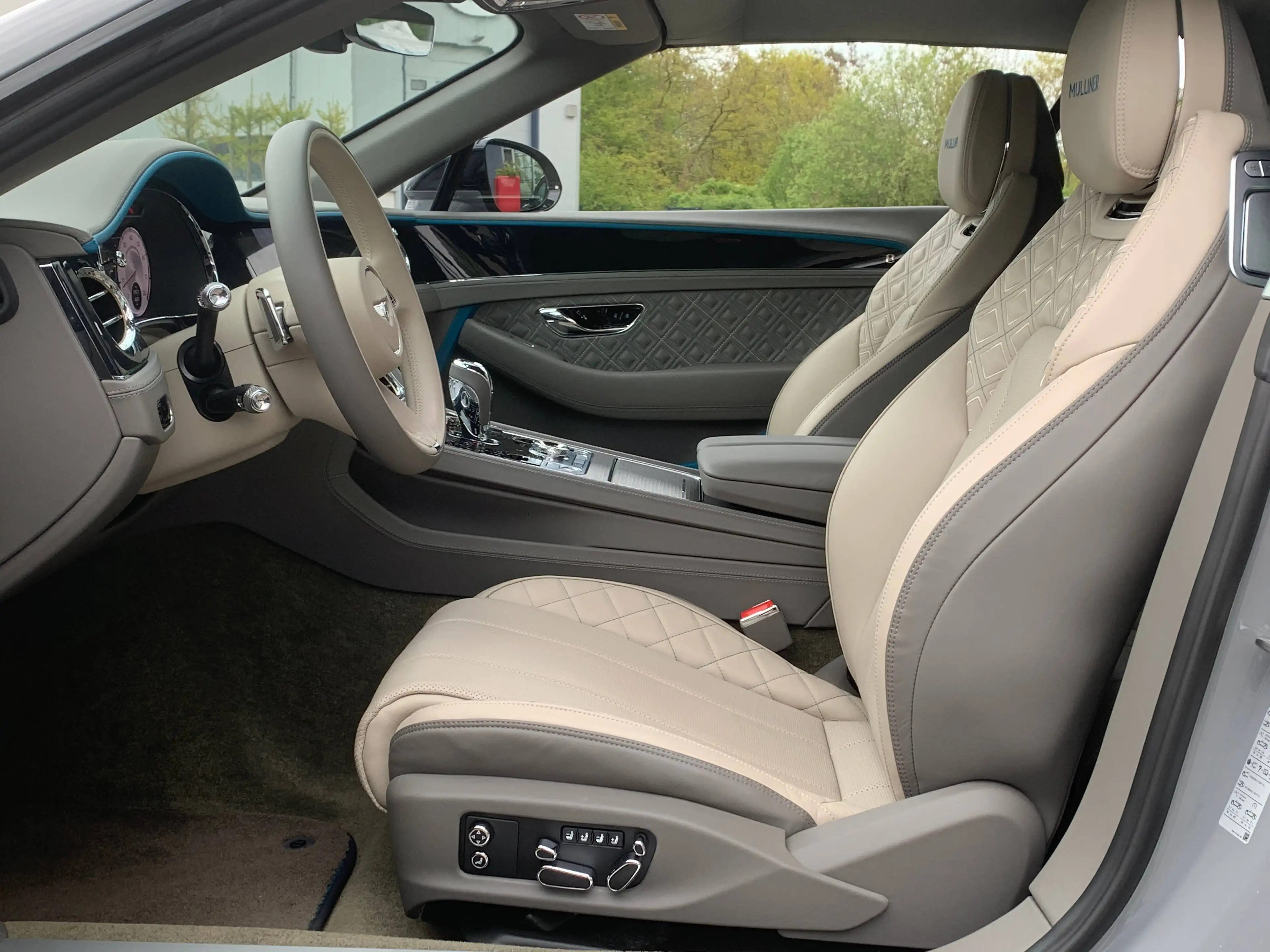 Bentley Continental GTC MULLINER/CARBON/NACHTSICHT/B&O — photo 12