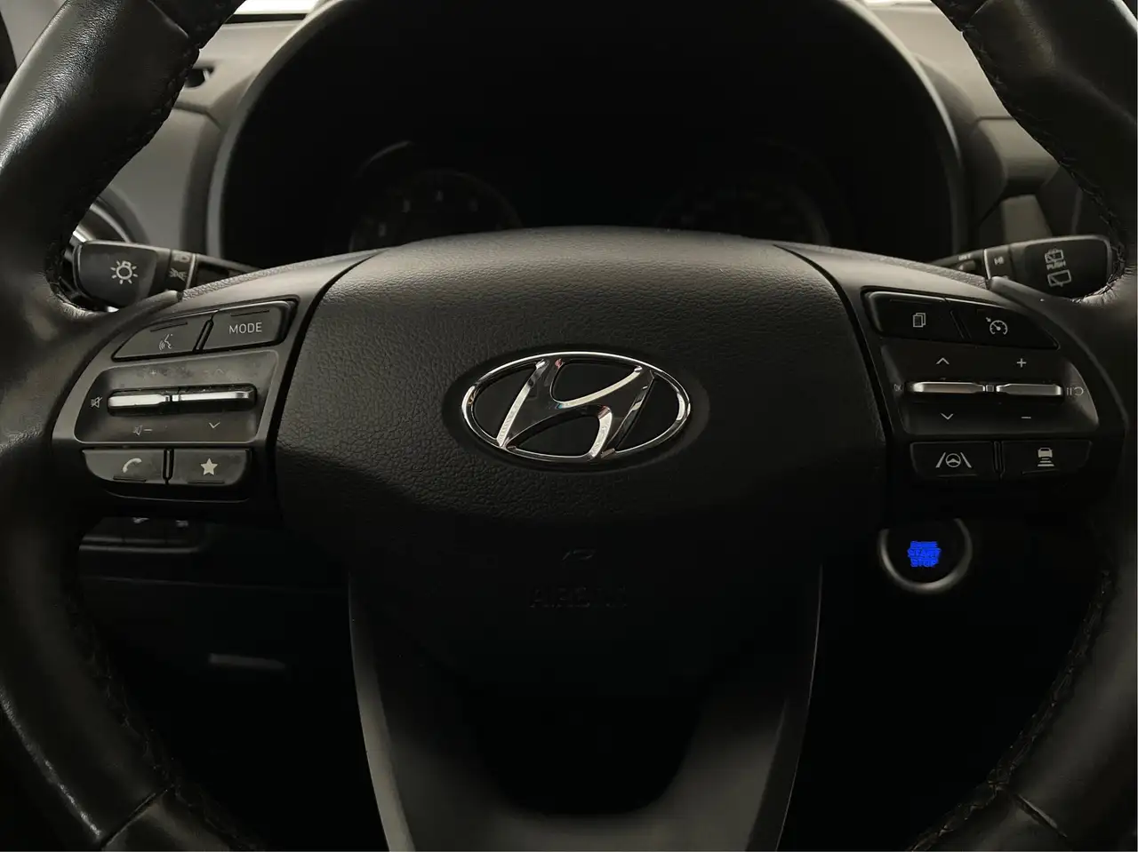 Hyundai KONA снимка Hyundai KONA