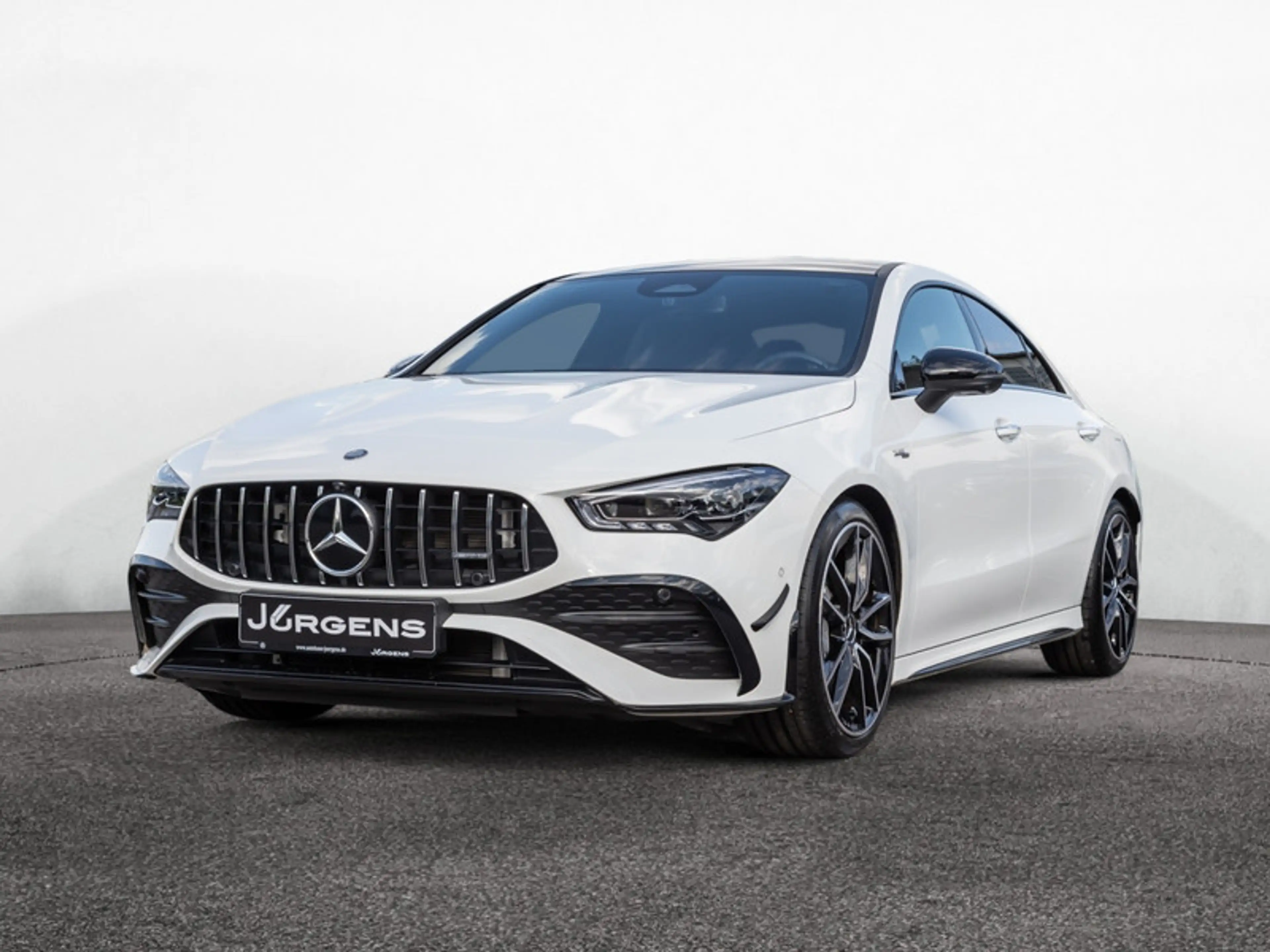 Mercedes-Benz CLA 35 AMG 4M Coupé Aero-Plus/Pano/Night/360/MLB — photo 2