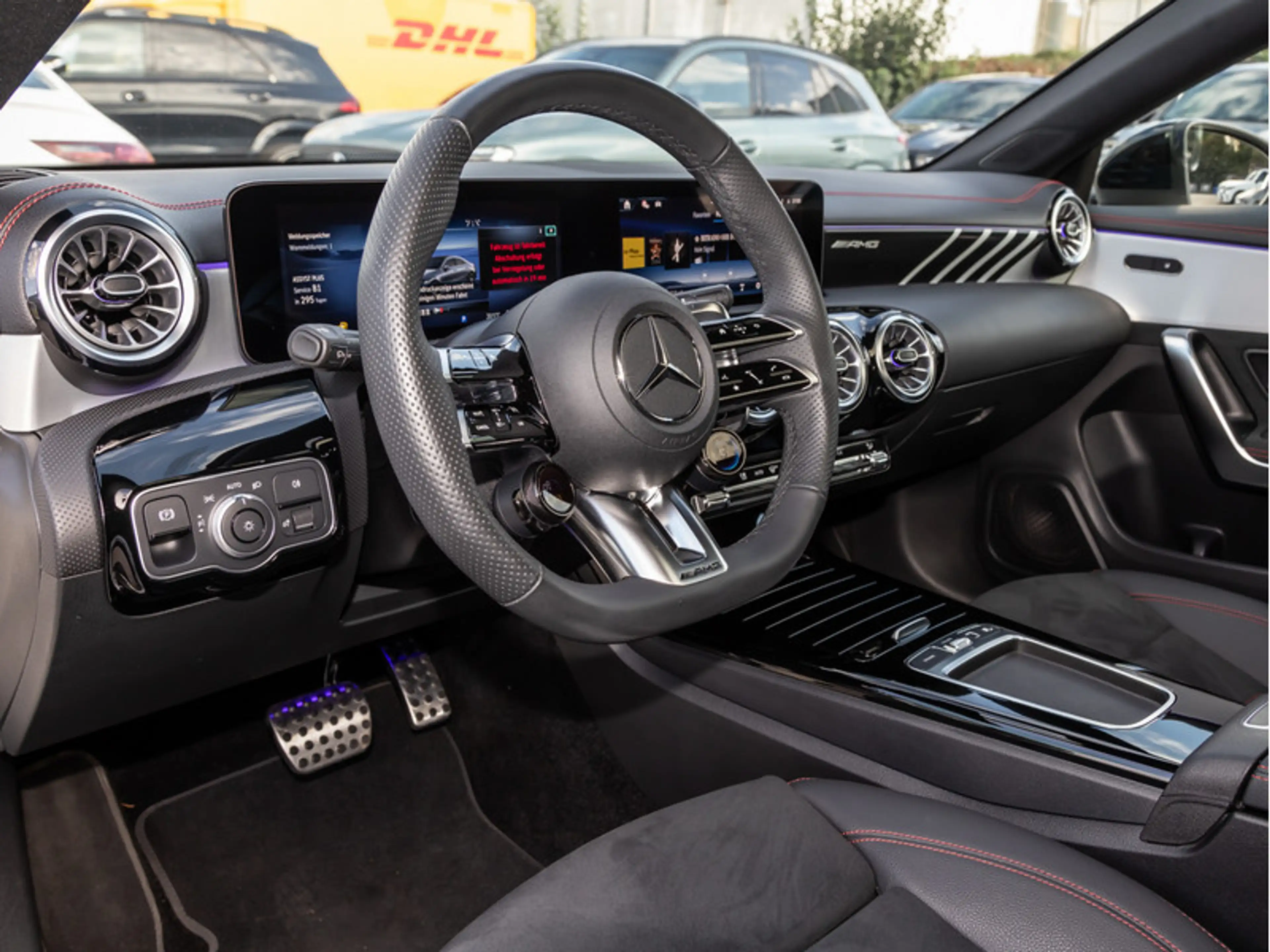Mercedes-Benz CLA 35 AMG 4M Coupé Aero-Plus/Pano/Night/360/MLB — photo 12