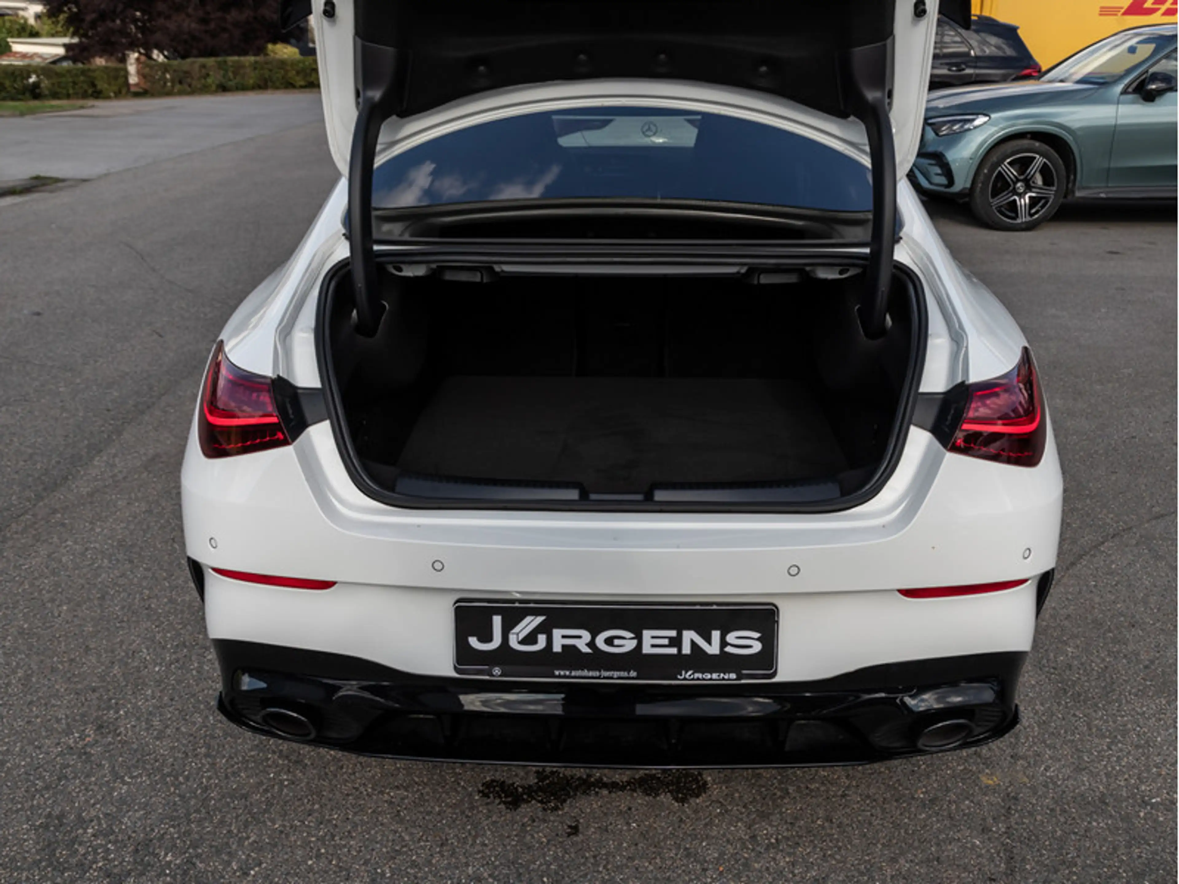 Mercedes-Benz CLA 35 AMG 4M Coupé Aero-Plus/Pano/Night/360/MLB — photo 6