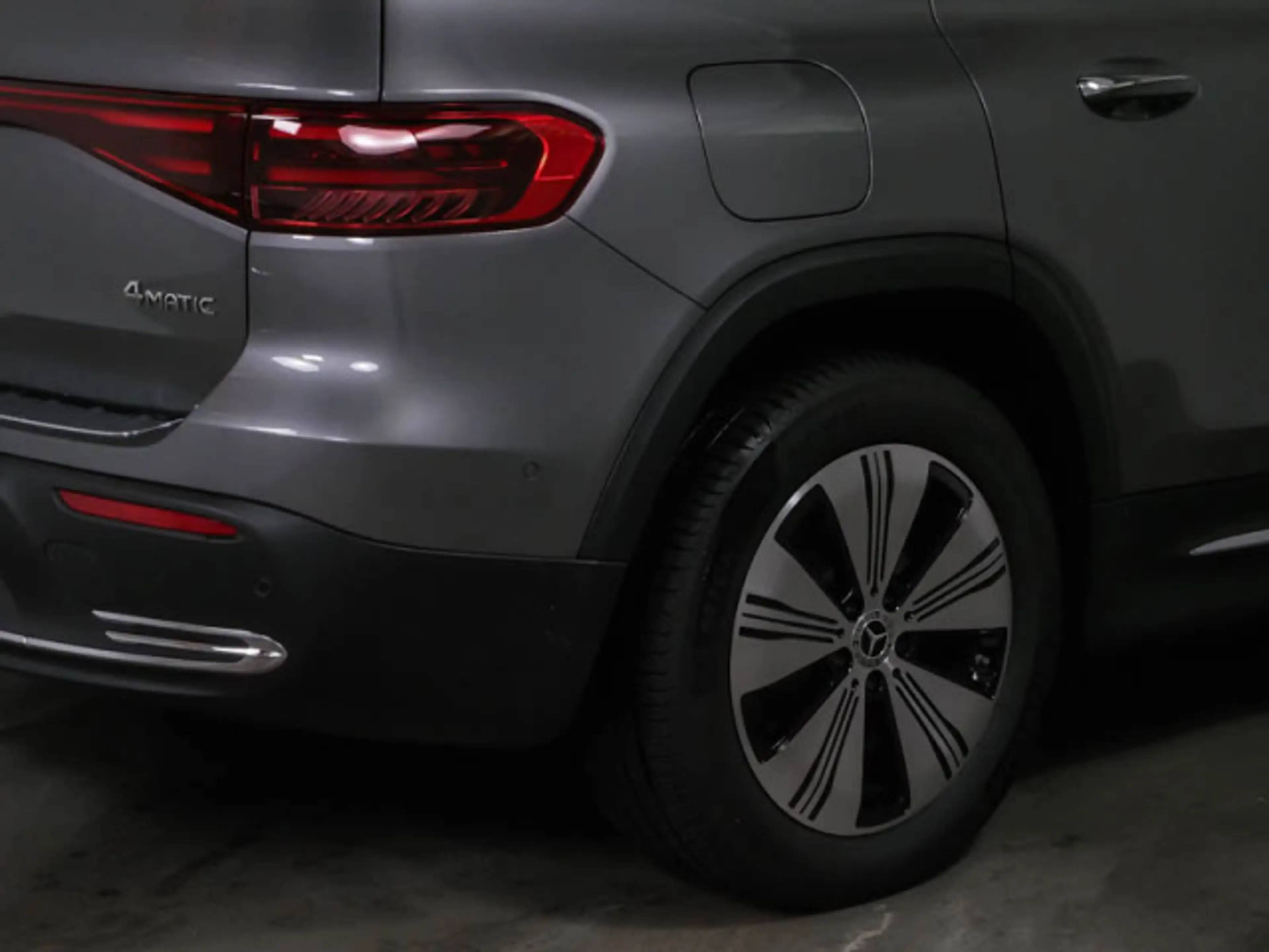 Mercedes-Benz EQB 350 EQB 350 4M Progressive DISTRONIC+KEYLESS-GO Klima — photo 5