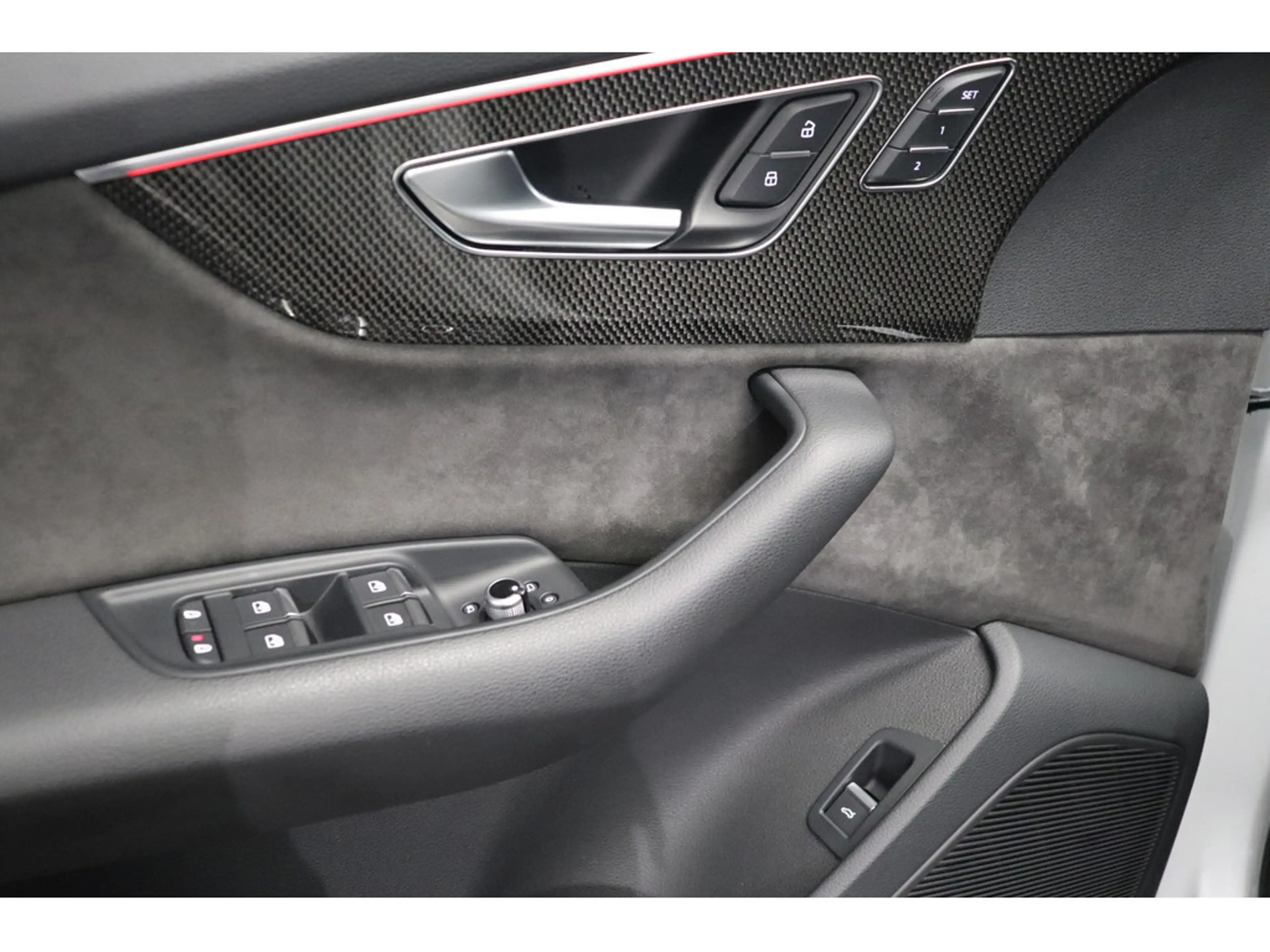 Audi SQ7 4.0 TFSI quattro competition plus #Panorama #Laserlicht — photo 11