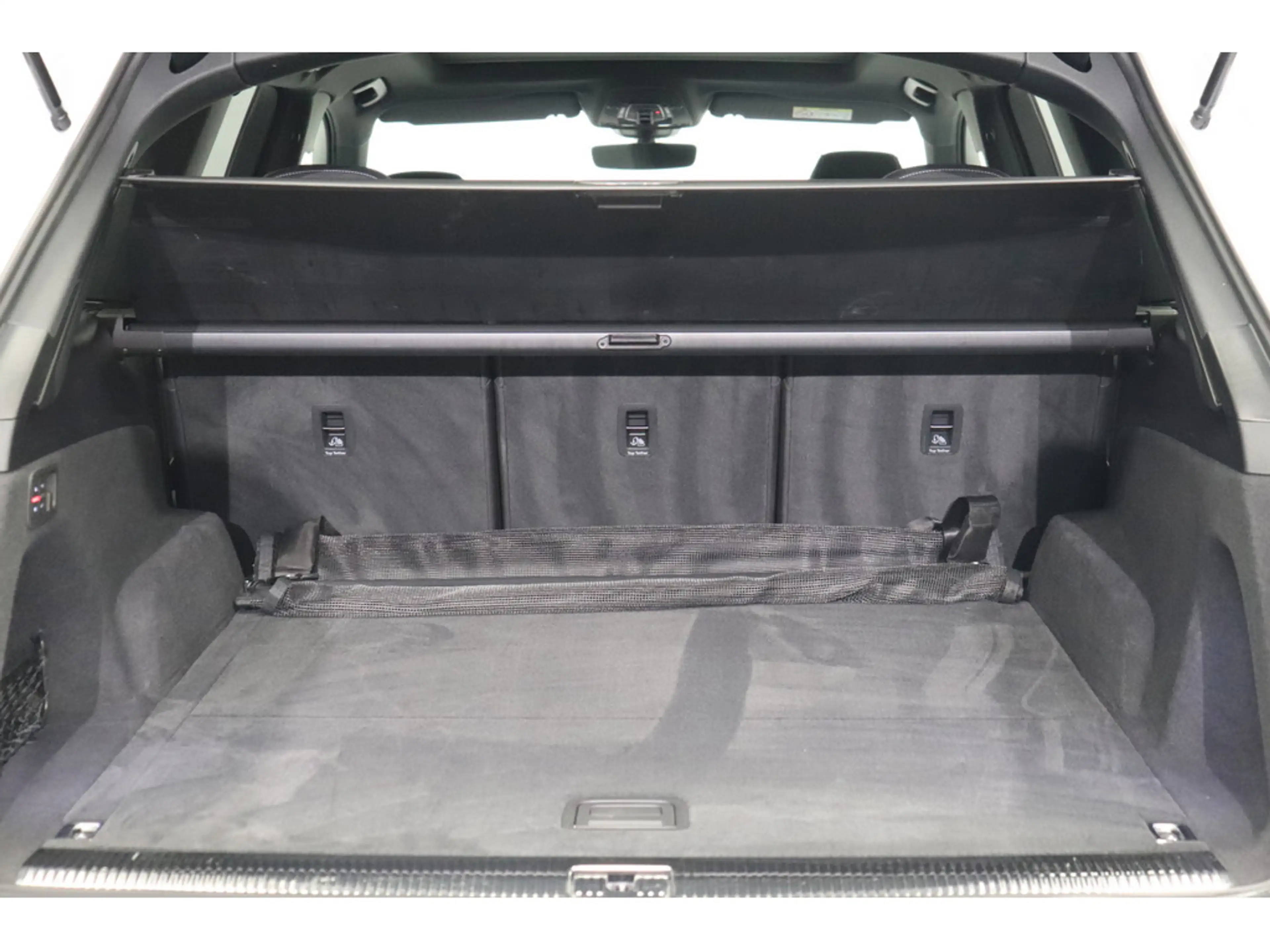 Audi SQ7 4.0 TFSI quattro competition plus #Panorama #Laserlicht — photo 6