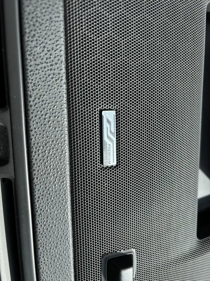 Volvo C30 D4 Edition R-Design Gris - 2