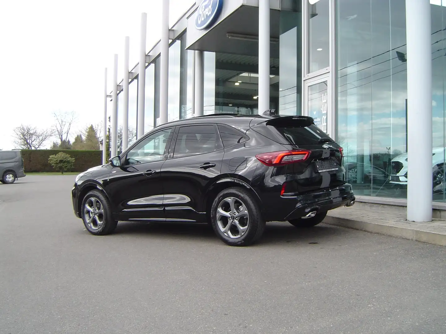 Ford Kuga 1.5 EcoBoost FWD ST-Line + TOIT OUVRANT Negro - 2