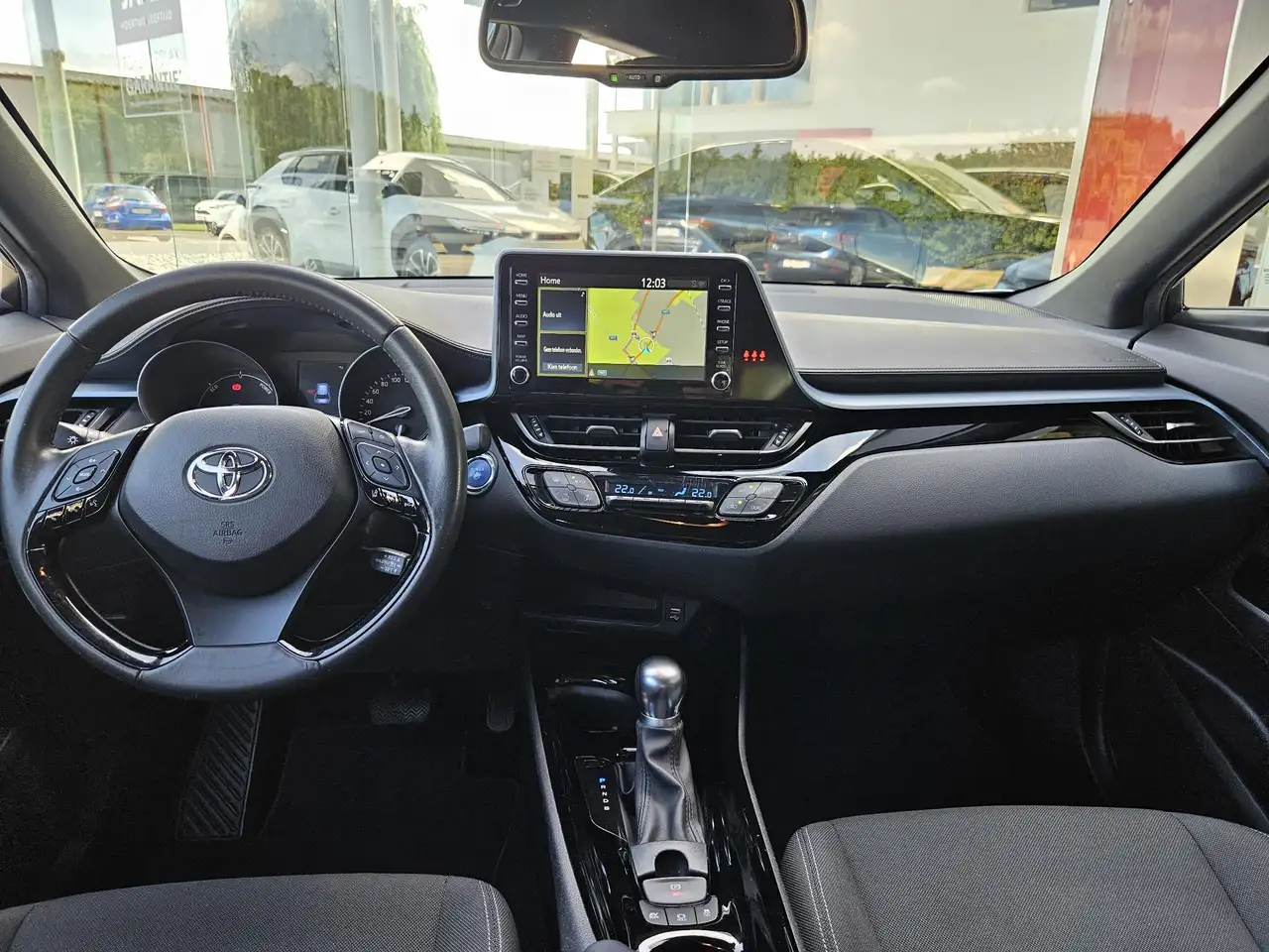 Toyota C-HR 1.8 VVT i-Hybrid C-Lub Bi-Tone E-CVT, миниатюра 8