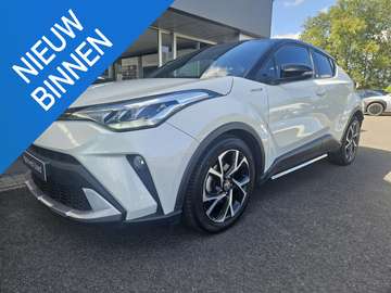 1.8 VVT i-Hybrid C-Lub Bi-Tone E-CVT