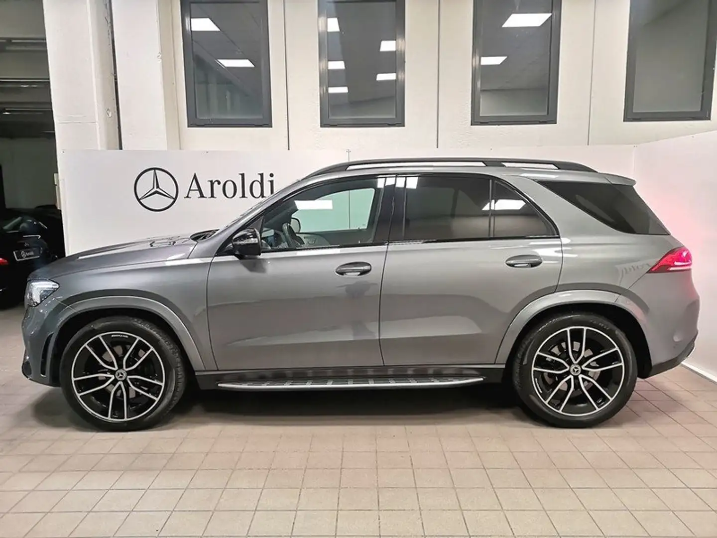 Mercedes-Benz GLE 300 D 4M PREMIUM AMG TETTO+CERCHI 22+NIGHT+PACK GUIDA Grigio - 2