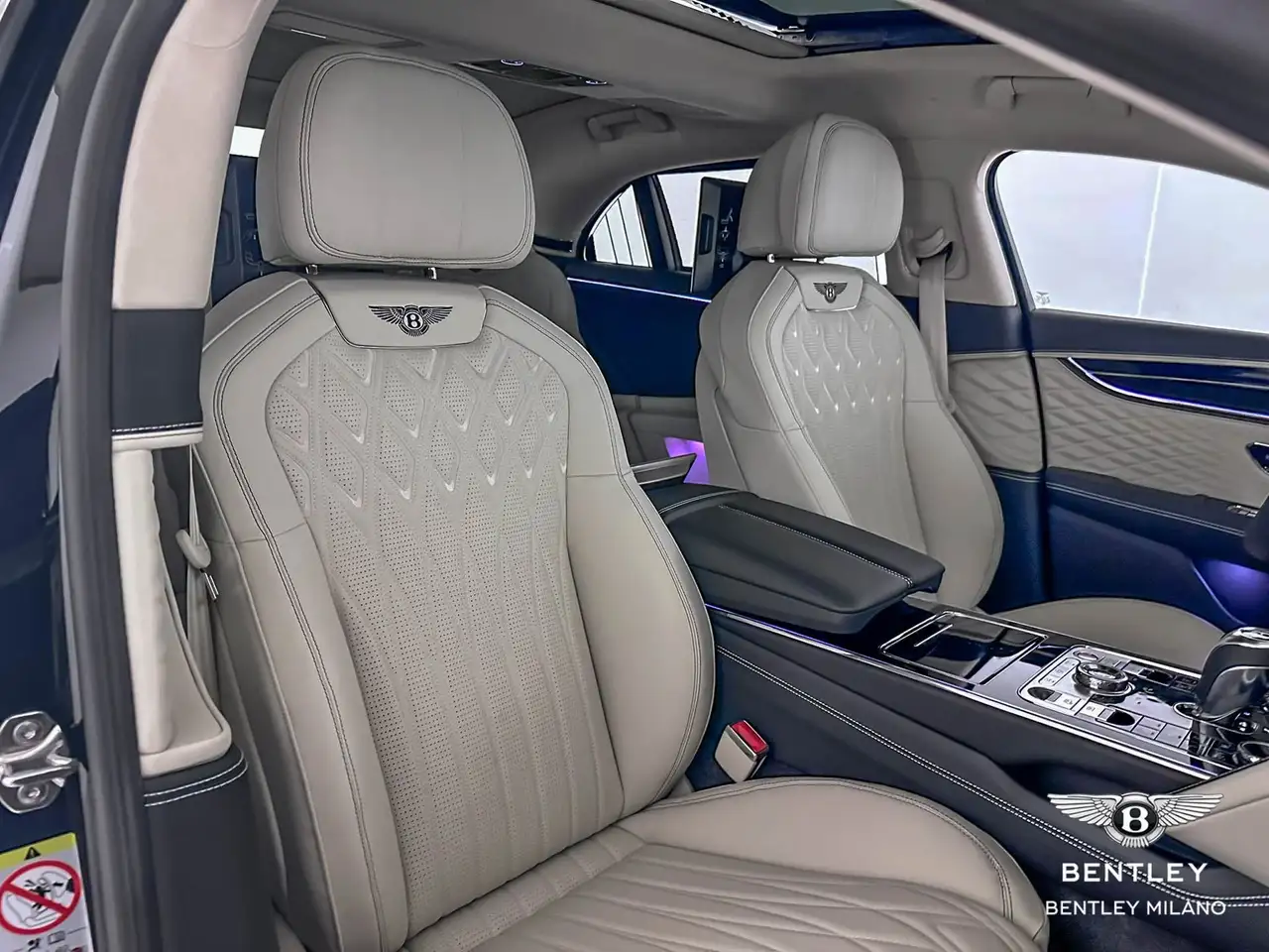 Bentley Flying Spur 2025 — фото 16