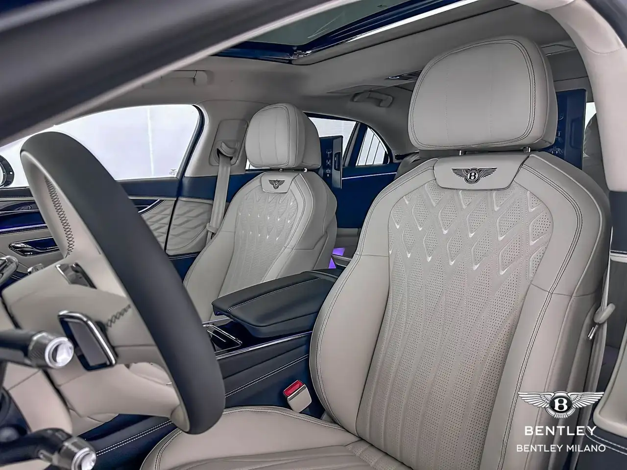 Bentley Flying Spur 2025 — фото 9