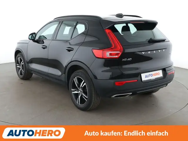 Volvo XC40 view 4