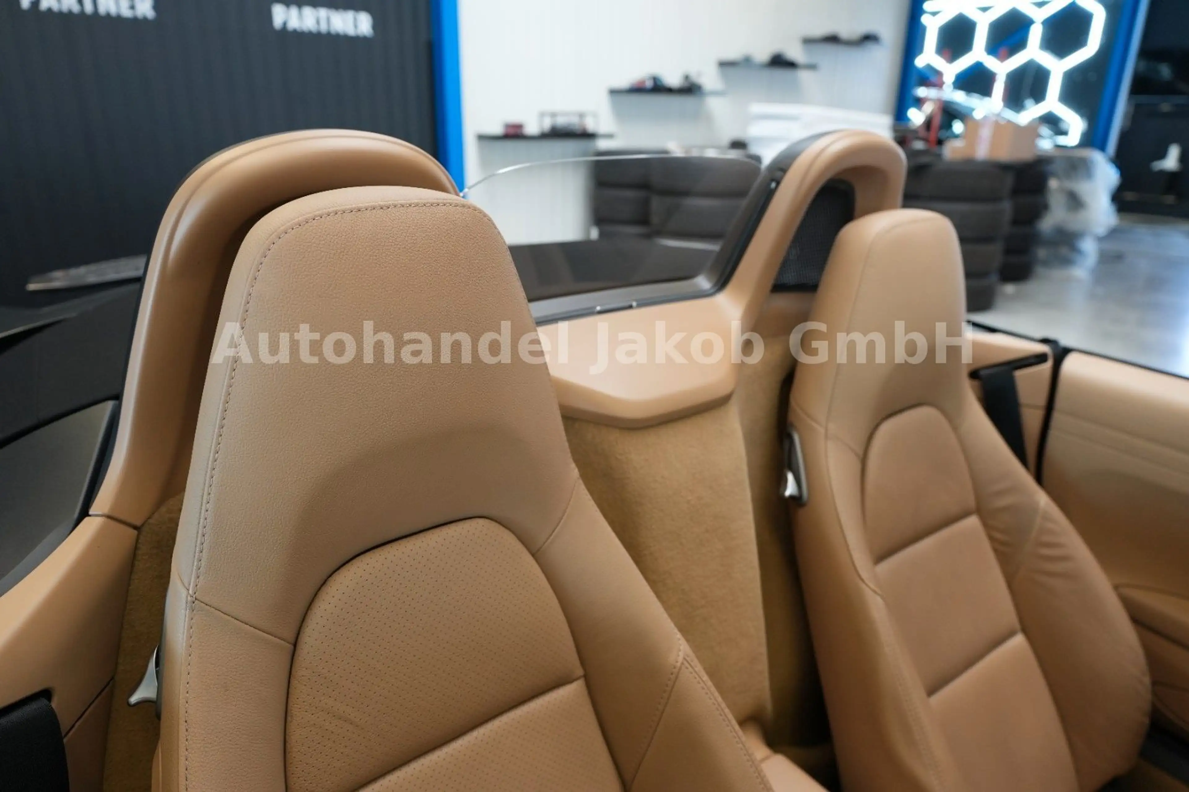 Porsche Boxster /BOSE/LEDER/NAVI/9x18 Cayman Felge/ — photo 15