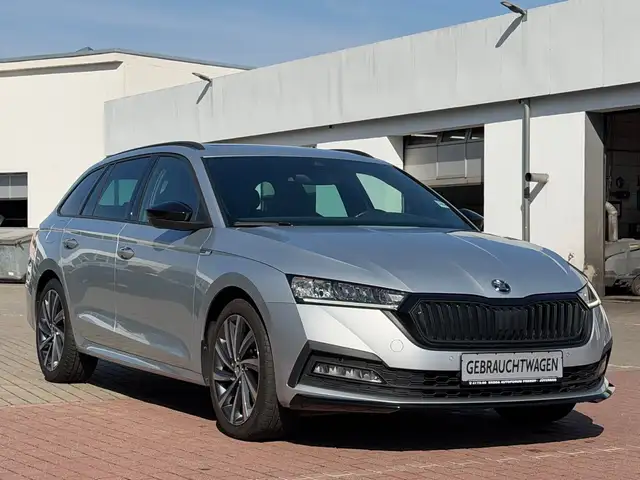 Skoda Octavia view 12