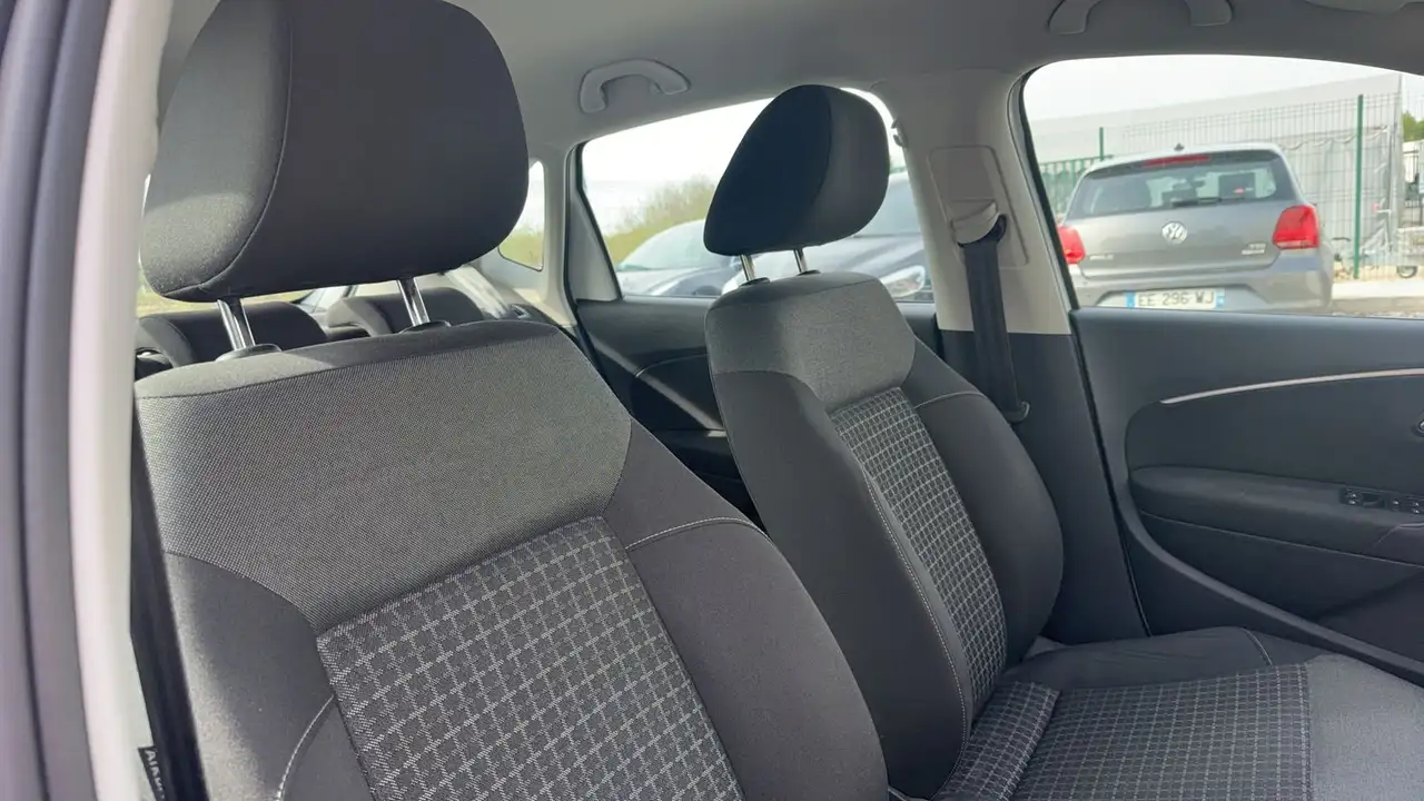 Volkswagen Polo Citadine 5 portes — photo 27