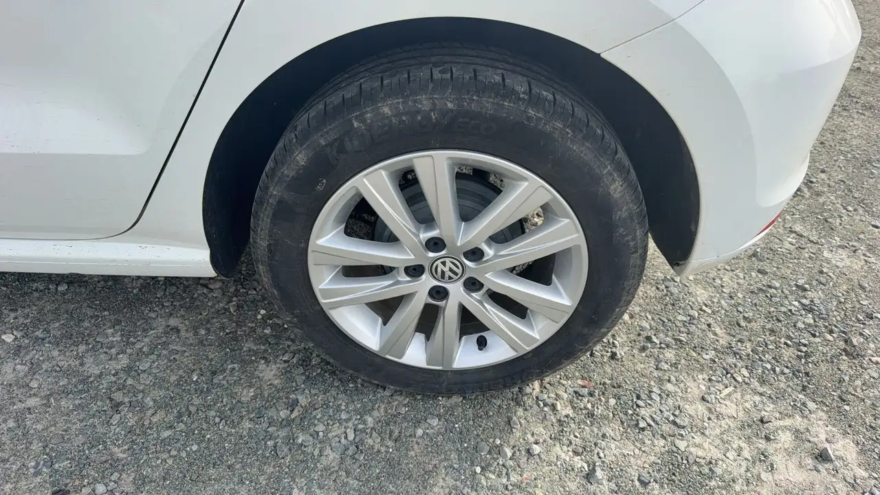 Volkswagen Polo Citadine 5 portes — photo 19