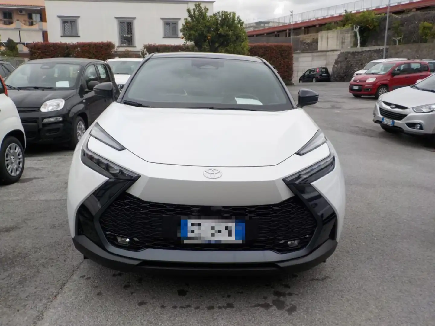 Toyota C-HR 1.8 Hybrid E-CVT Active ECO - 2