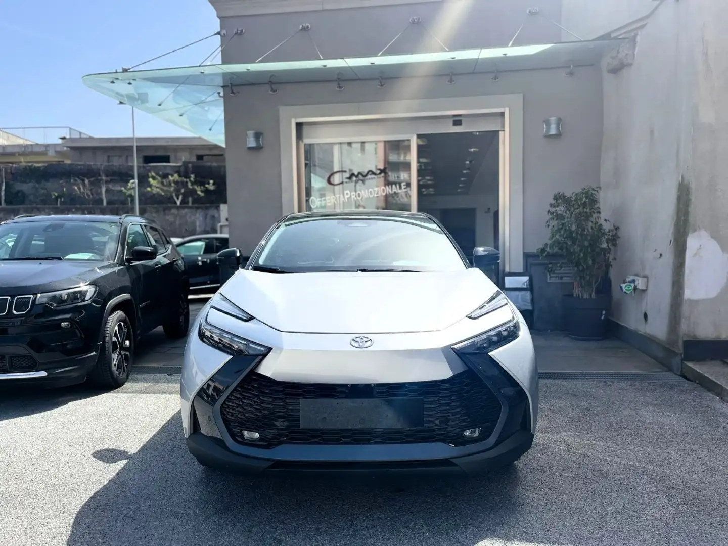 Toyota C-HR 1.8 Hybrid E-CVT Active ECO - 1
