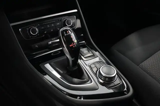 BMW 2 Series view 15