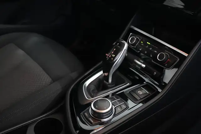 BMW 2 Series view 22