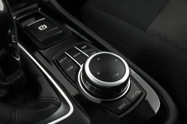 BMW 2 Series view 28