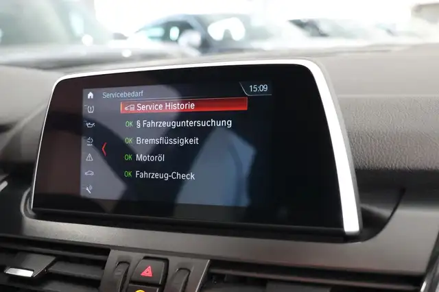 BMW 2 Series view 17