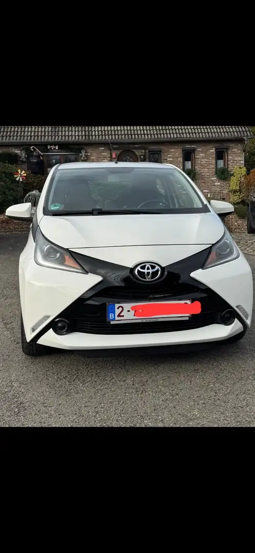 Toyota Aygo x-play Edition-S - 1