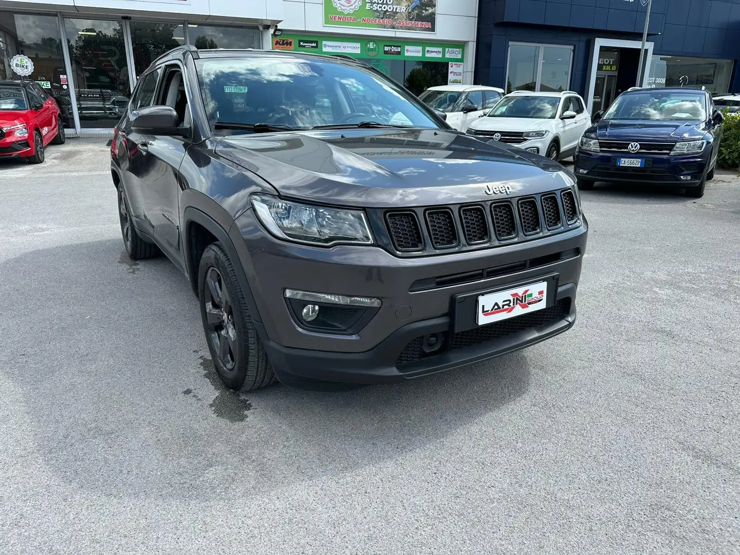 Jeep Compass Compass 1.6 mjt Longitude 2wd 120cv my19 Gris - 2